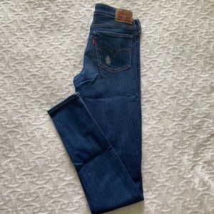 Levi's 711 Skinny Jeans